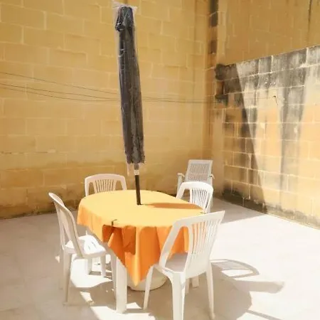 Seaside Serenity - A Lovely Apartment With Views Mellieha Exterior photo