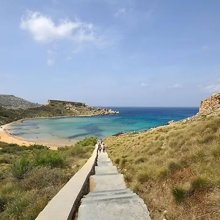 Seaside Serenity - A Lovely Apartment With Views Mellieha Exterior photo